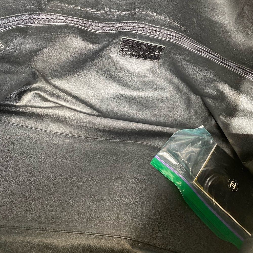 **SOLD** Chanel Matelasse Black Caviar Boston Bag - Picture 11 of 15